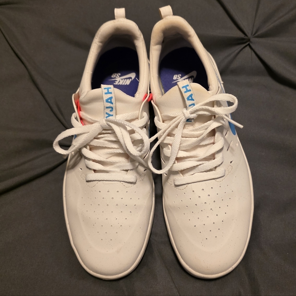 Nike White and Blue Women's Sneakers